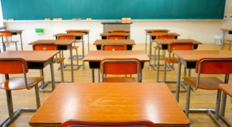 Due insegnanti colpite in Campania da Codiv-19. L’esperto: “Tenete chiuse le scuole”