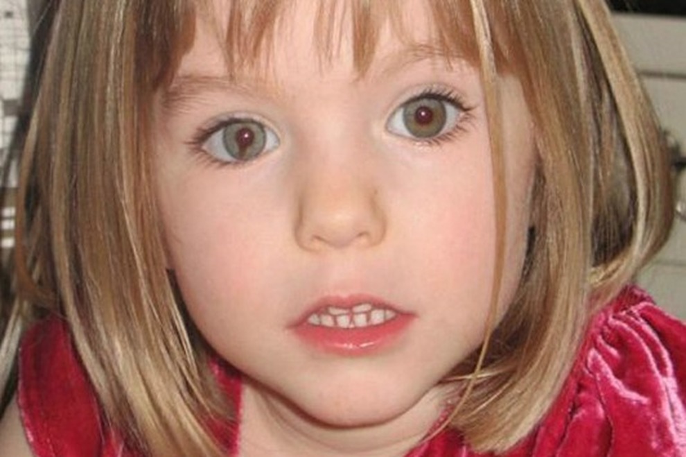 “Maddie venduta a una famiglia benestante, or studia ed è felice”. Arrivano i super 8 a risolvere il caso. LA FOTO