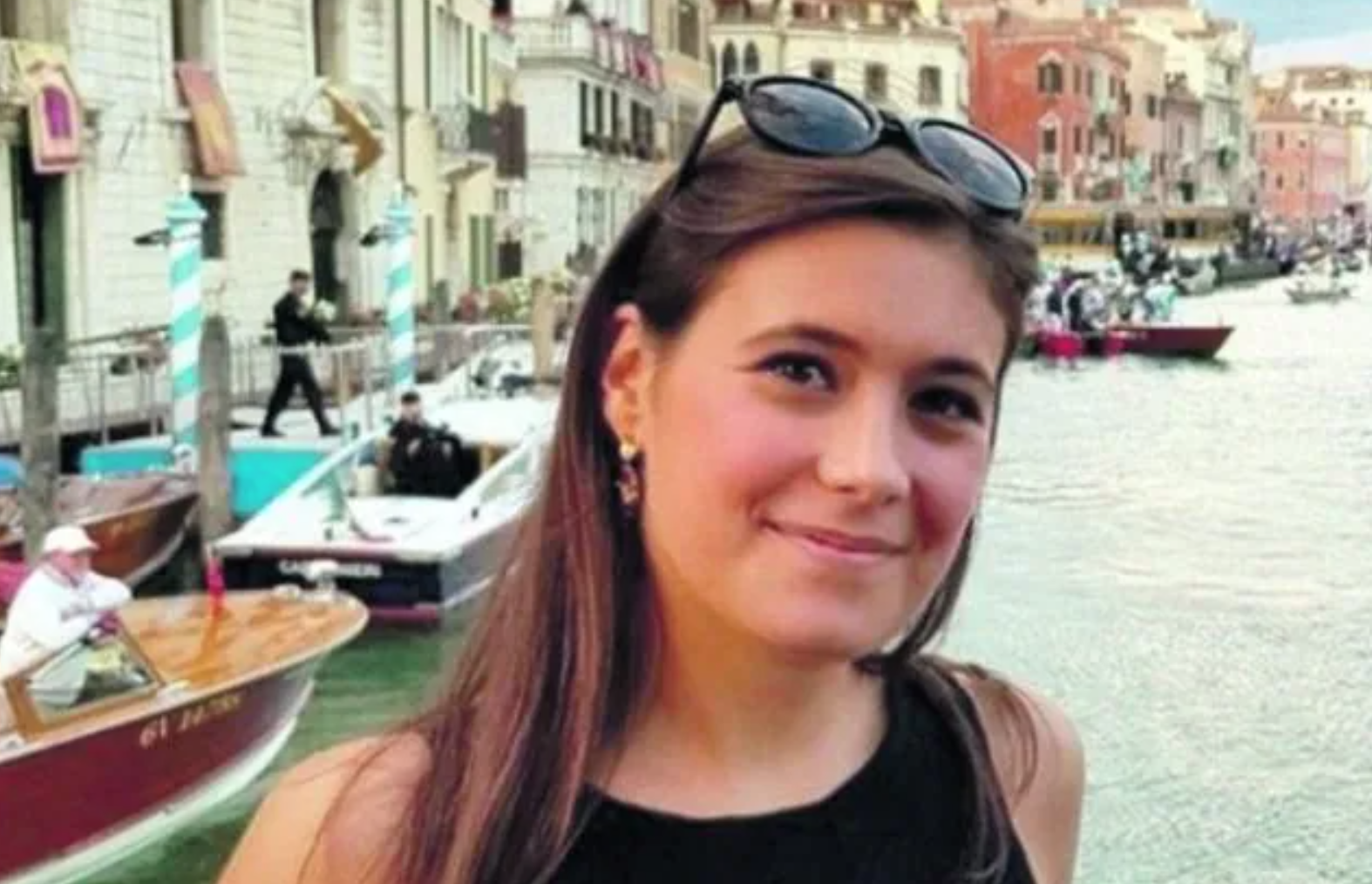 Pugnalata senza motivo, la madre del ragazzo: “Non è violento, lo ha rovinato la Dad”