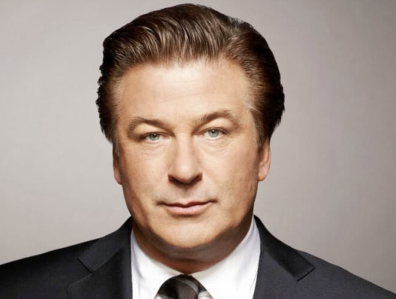Mondo del cinema sotto choc: Alec Baldwin spara sul set del film che sta girando: ci sono vittime. Cos’è successo