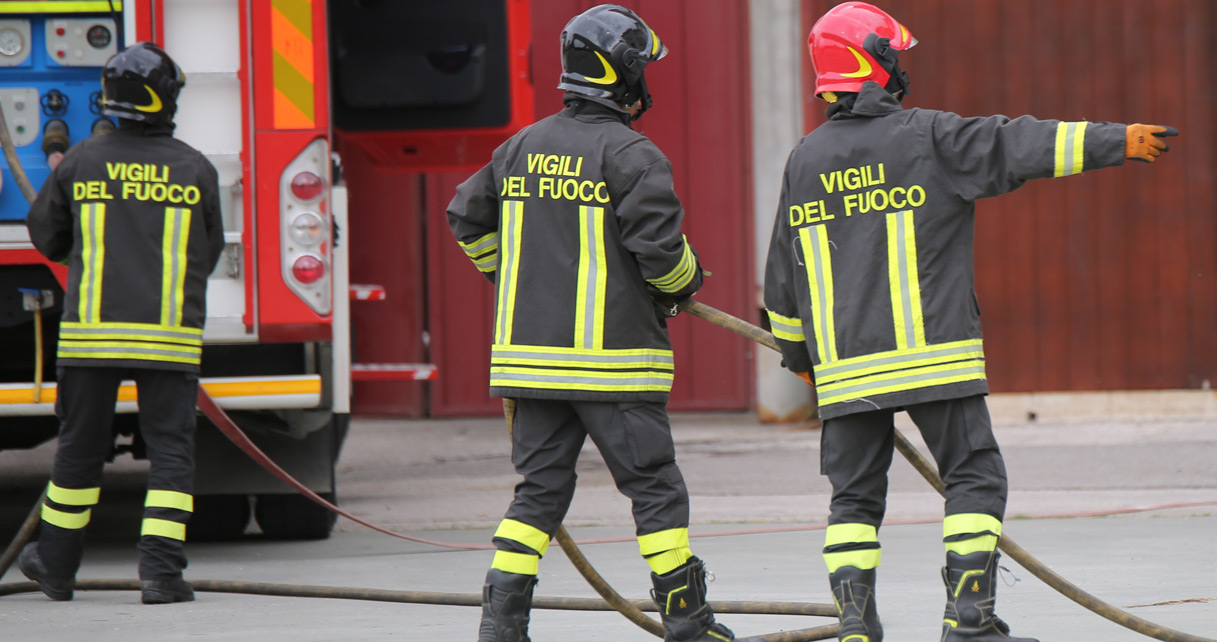 Tragedia nel Casertano, crolla palazzina. Due persone sotto le macerie