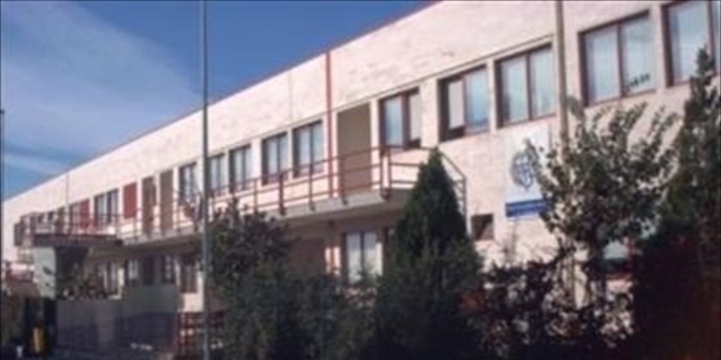 Tragedia a Scuola, 14enne precipita dalla finestra e muore