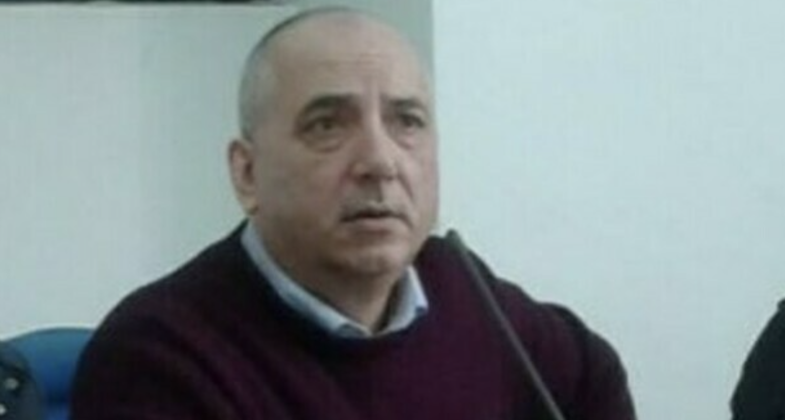Il Giallo di Capodanno, Dario esce per andare al cenone e viene trovato morto