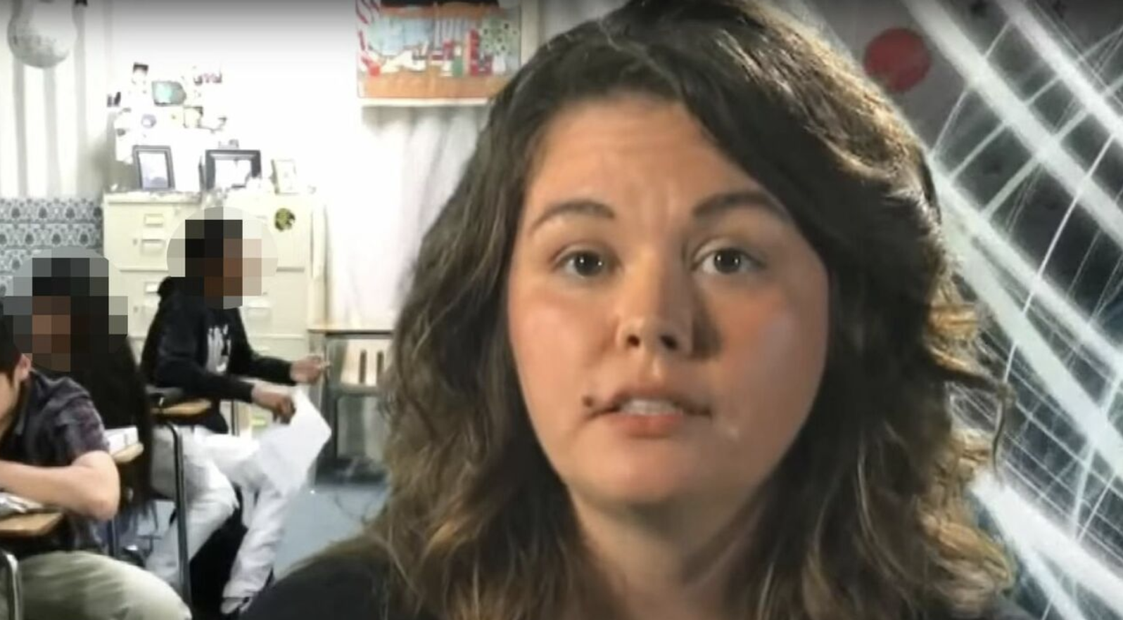 Il Figlio positivo al Covid, la mamma lo chiude nel bagagliaio dell’auto