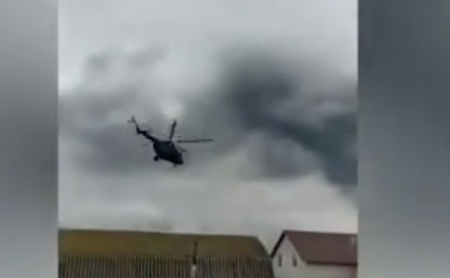 Ucraina, occupati gli aeroporti: Kiev annuncia il coprifuoco. E’ paura VIDEO