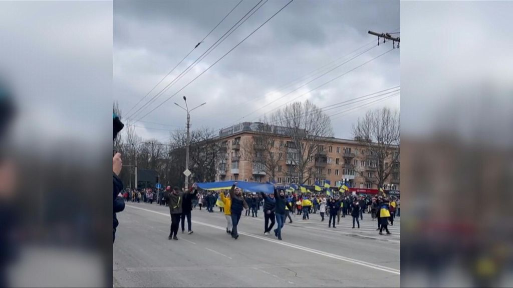 Ucraina, diario di guerra: Putin dirama la lista dei Paesi nemici. C’è anche l’Italia