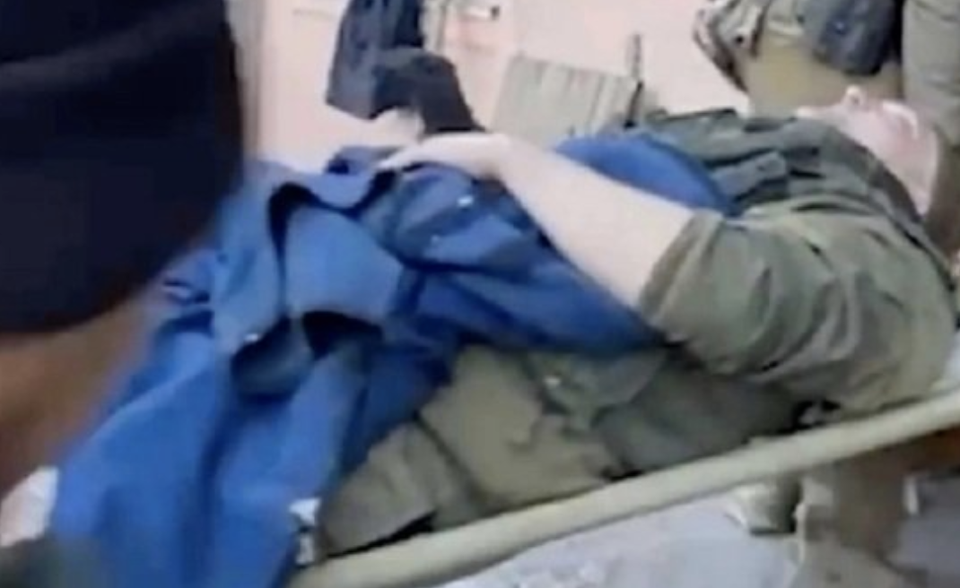 Comandante russo investito dal carro armato del suo soldato. IL VIDEO