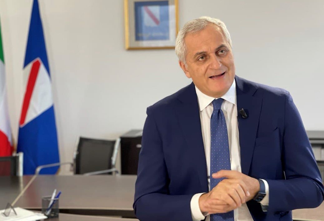 Città Metropolitana, De Luca prova a fare le scarpe al PD: appoggio alla lista di Maresca?
