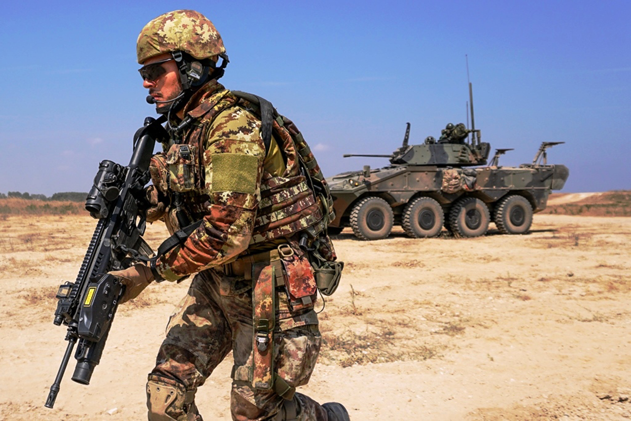 Ucraina, l’Esercito Italia limita i congedi ai militari. “Più addestramento specifico”