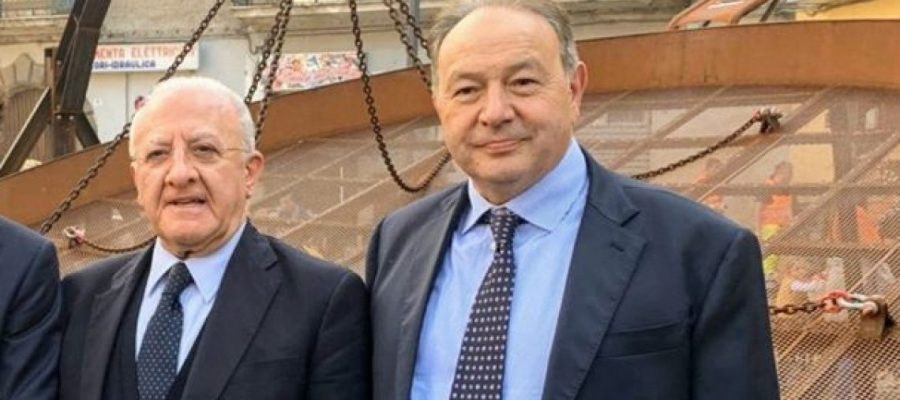 Resa dei conti tra De Luca e Oliviero (dopo lo strappo su Graziano). La minaccia: “Non è presidente del Consiglio per concorso vinto”