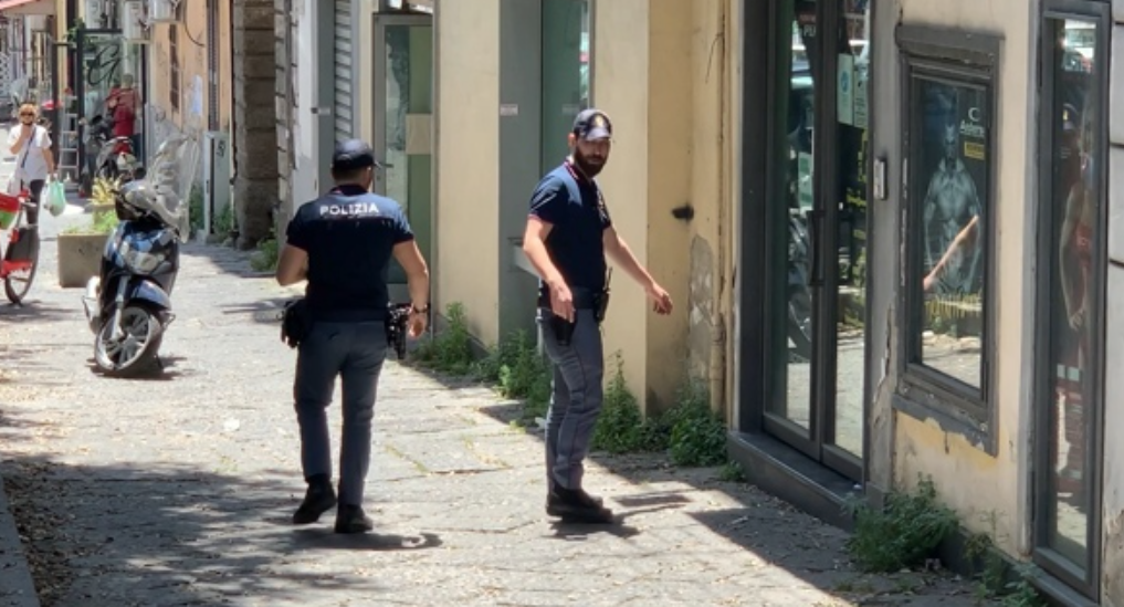 Due sorelle ustionate con l'acido a Napoli