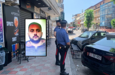 Spara a dei ragazzi fuori un bar di Qualiano