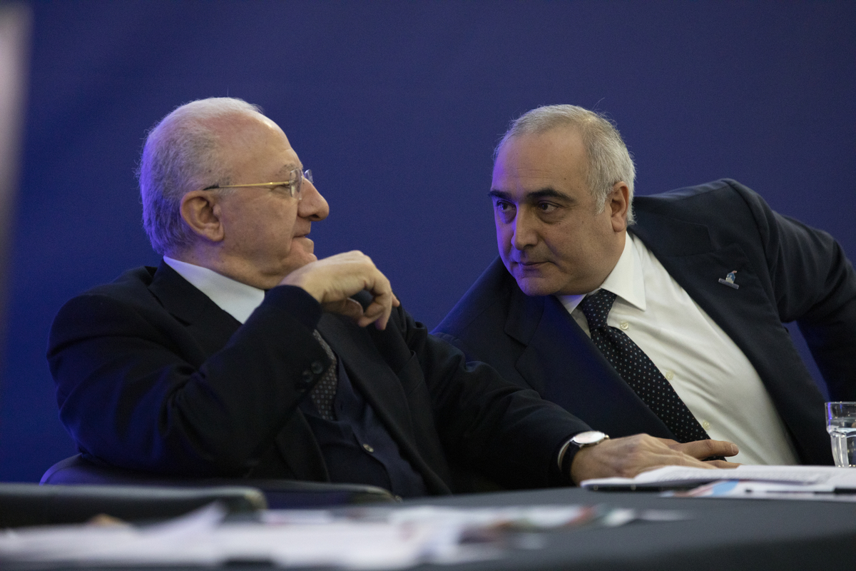 Asl Na 1, De Luca silura Verdoliva: al suo posto pronto Antonio D’Amore