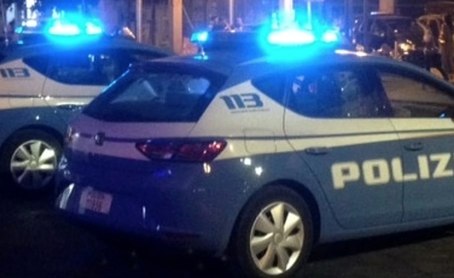 Giovane accoltellato in discoteca a Salerno