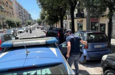 Sorelle sfregiate con l'acido a Napoli
