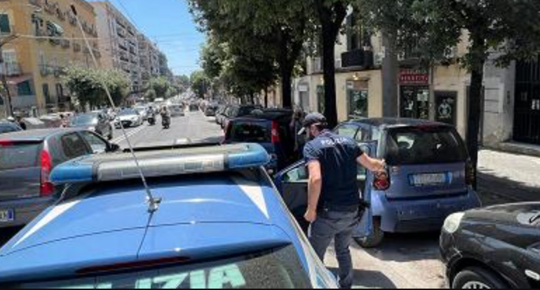 Sorelle sfregiate con l'acido a Napoli