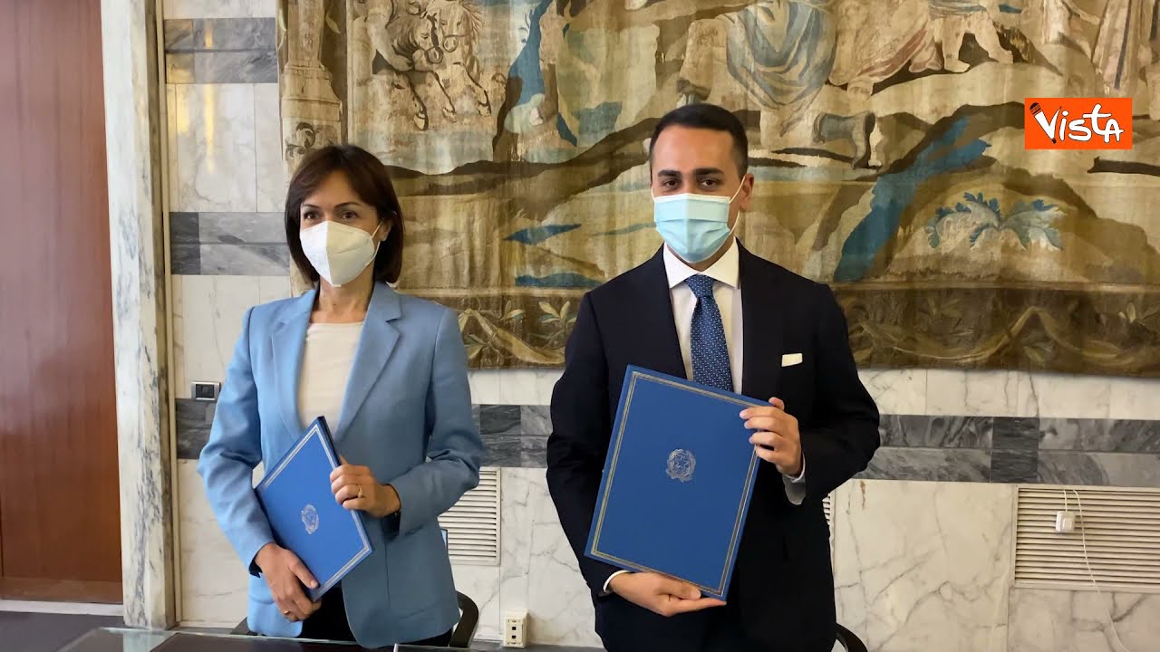 L’aiutino di Mara Carfagna al ministro Di Maio