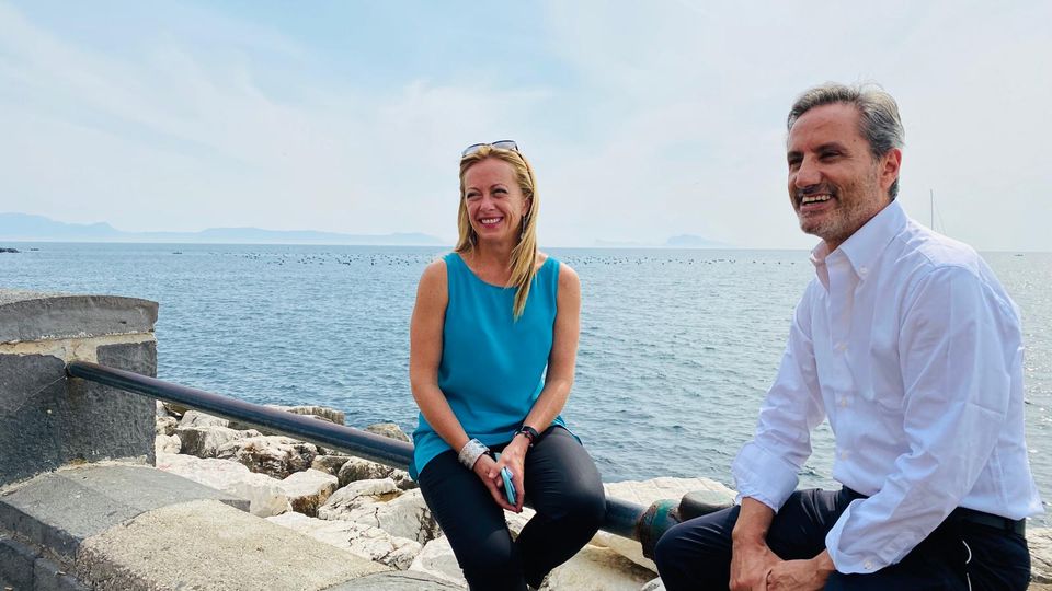 Caldoro e i caldoriani verso Fratelli d’Italia. Strappo in vista con Fi e intesa con Meloni