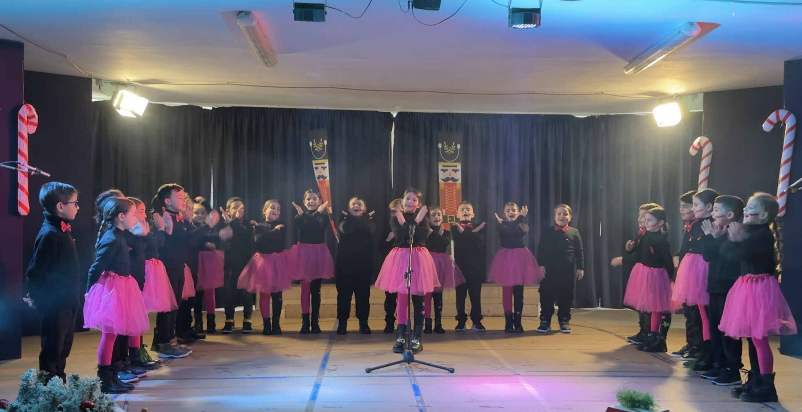 I Bambini dell’Enrico Fermi di Frattamaggiore in scena in memoria di Giulia Cecchettin. Le loro parole, una speranza per il futuro