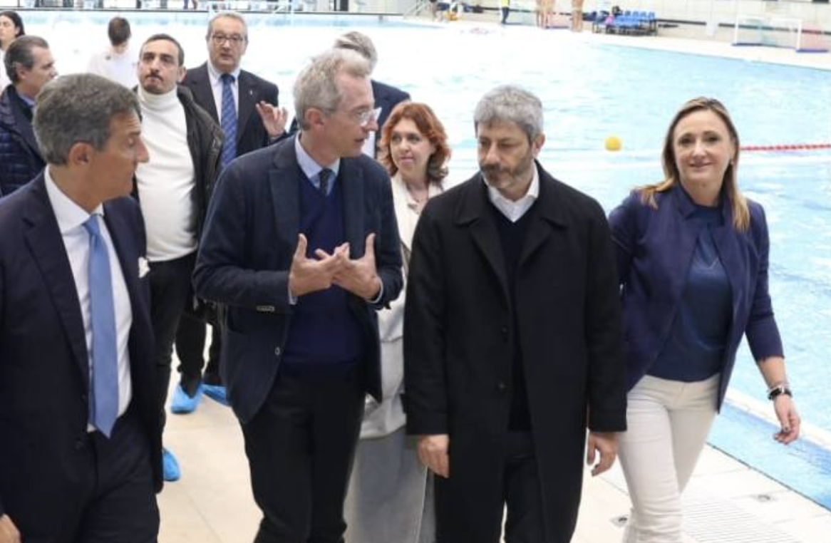 Manfredi pronto a “lasciare” Palazzo San Giacomo: si punta a Fico come erede