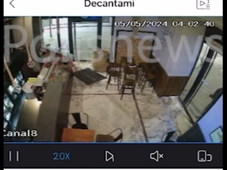 Notte di terrore a Frattamaggiore, banda di ladri svaligia 3 negozi VIDEO