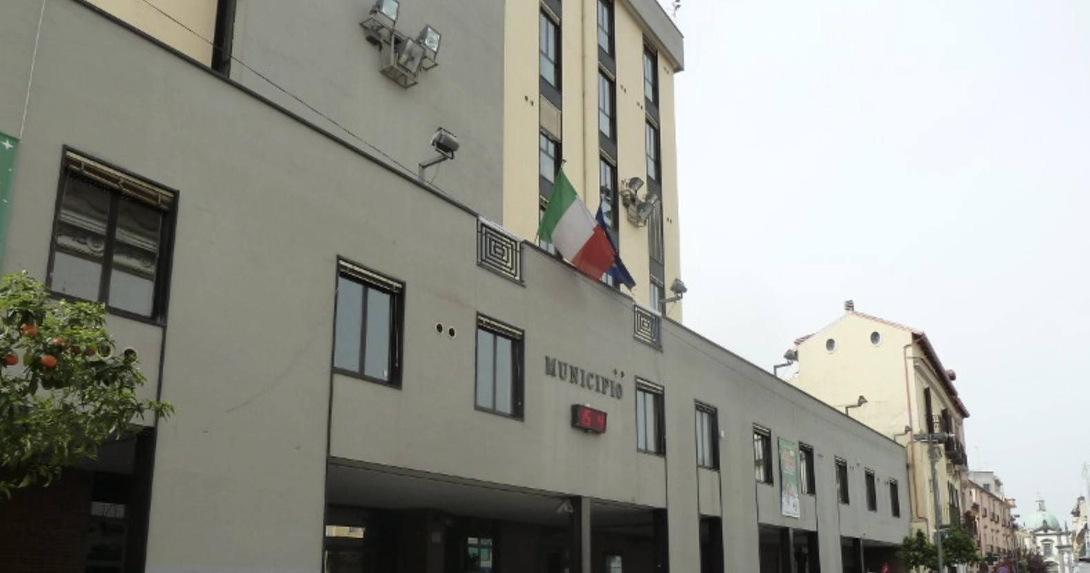 Affari campi di padel, arrestati consigliere comunale e dirigente nel Napoletano