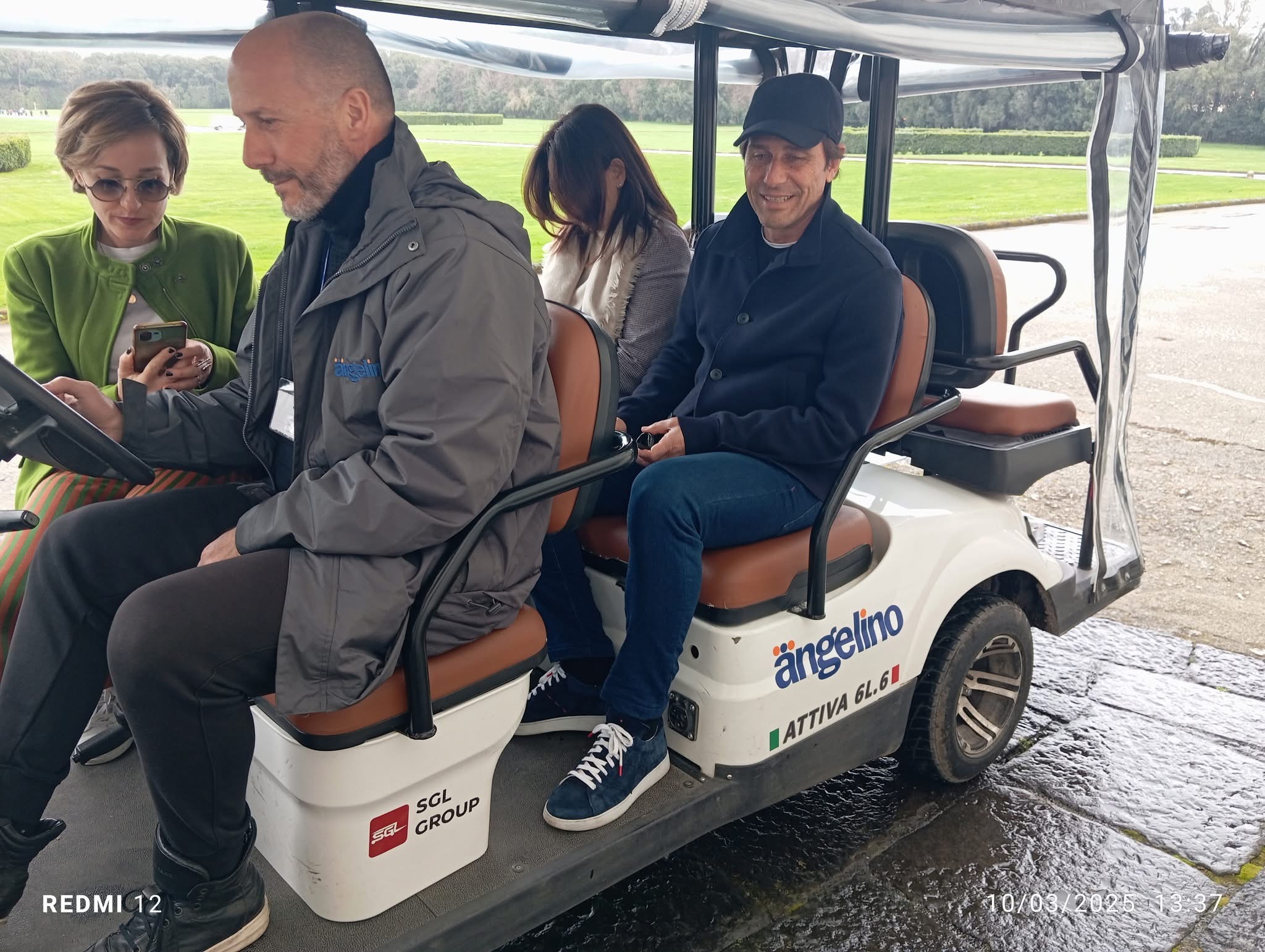 Giornata di relax per Antonio Conte: in visita alla Reggia di Caserta