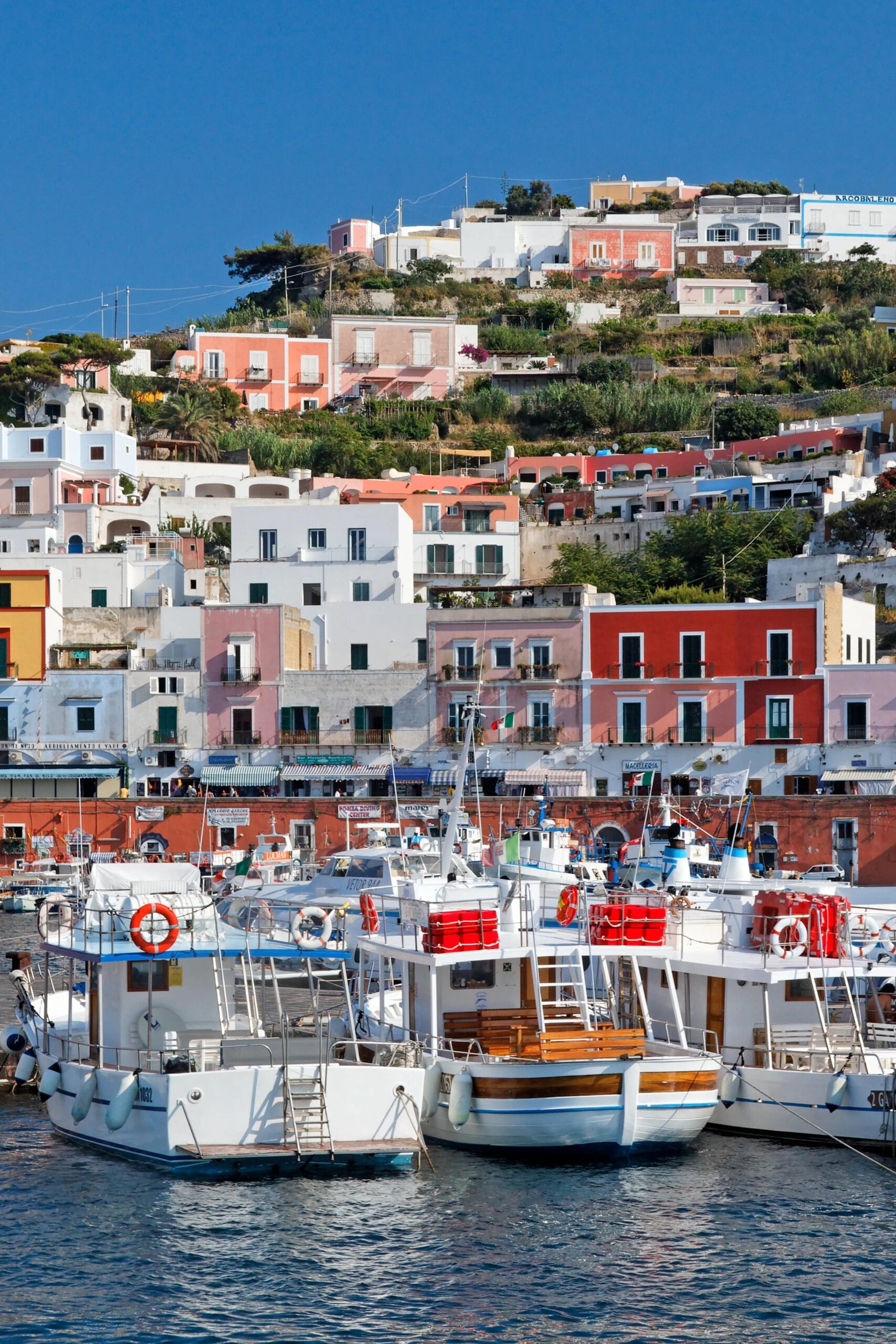 Tavola rotonda per valorizzare le isole, a lavoro l’intergruppo parlamentare “Sviluppo Sud e Isole Minori”