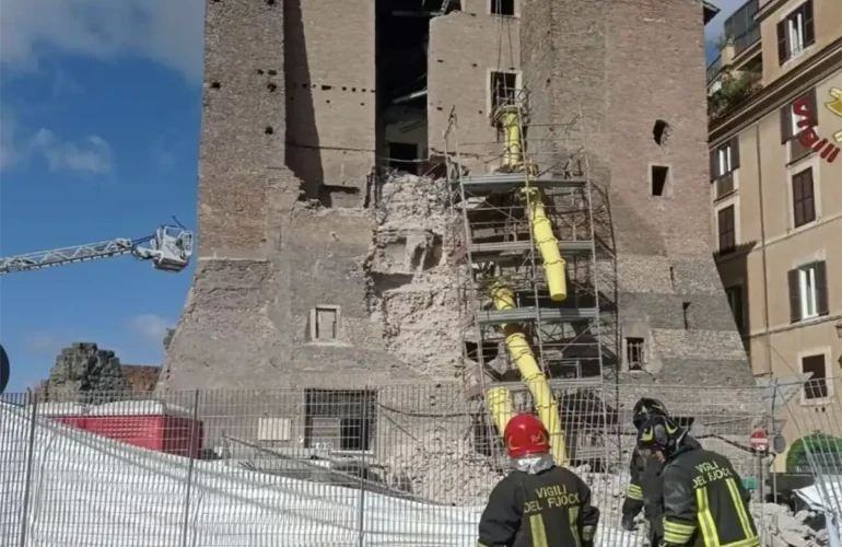 crollo fori imperiali