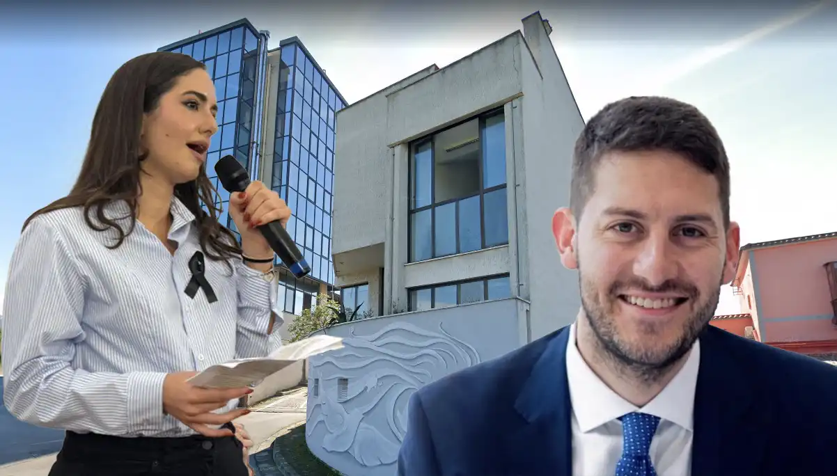 Pietro e Annamaria Cuomo con comune di Portici alle spalle