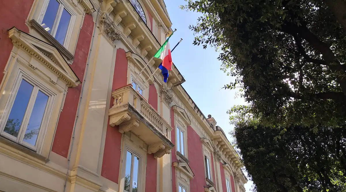 Giallo funzionario marigliano