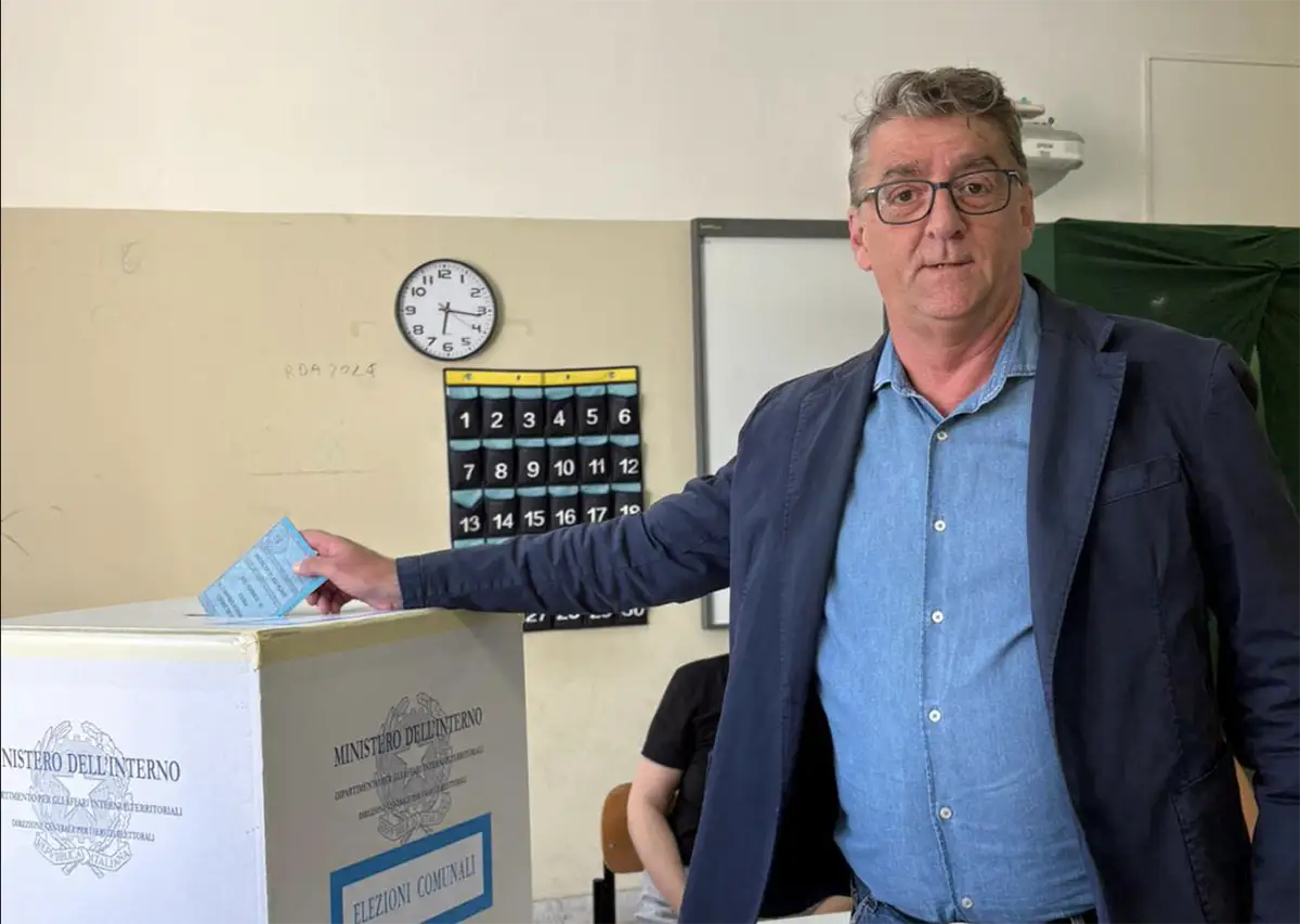 Claudio Teodonno che vota