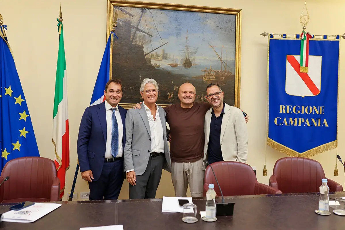 Premio Massimo Troisi a Villa Bruno: scatta il click day per i biglietti gratis